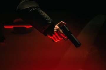 découvrez les détails intrigants d'un complot d'assassinat, ses acteurs et ses conséquences dramatiques.